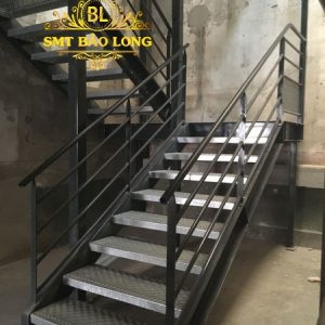 Cầu Thang Sắt Quận 7 0981.67.66.78 – Đẹp, Hiện Đại, Giá Tốt
