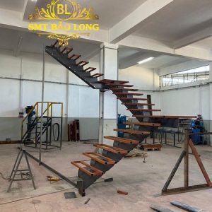 Cầu Thang Sắt KCN Tây Bắc Củ Chi 2026 - Giá Tốt