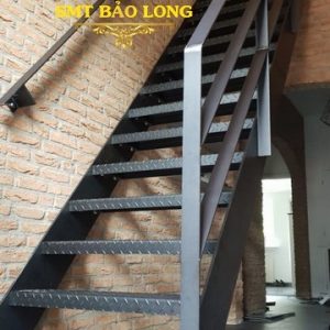 Cầu Thang Sắt Bình Tân 0981.67.66.78 – Đẹp, Hiện Đại, Giá Tại Xưởng
