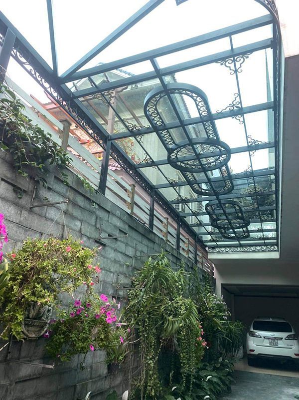 🔹 Tận dụng tối đa ánh sáng tự nhiên – Giúp không gian thoáng đãng, sáng sủa, tiết kiệm điện năng.