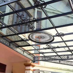 Thi Công Mái Kính Cường Lực Quận 1 Giá Rẻ - Bền Đẹp 2026